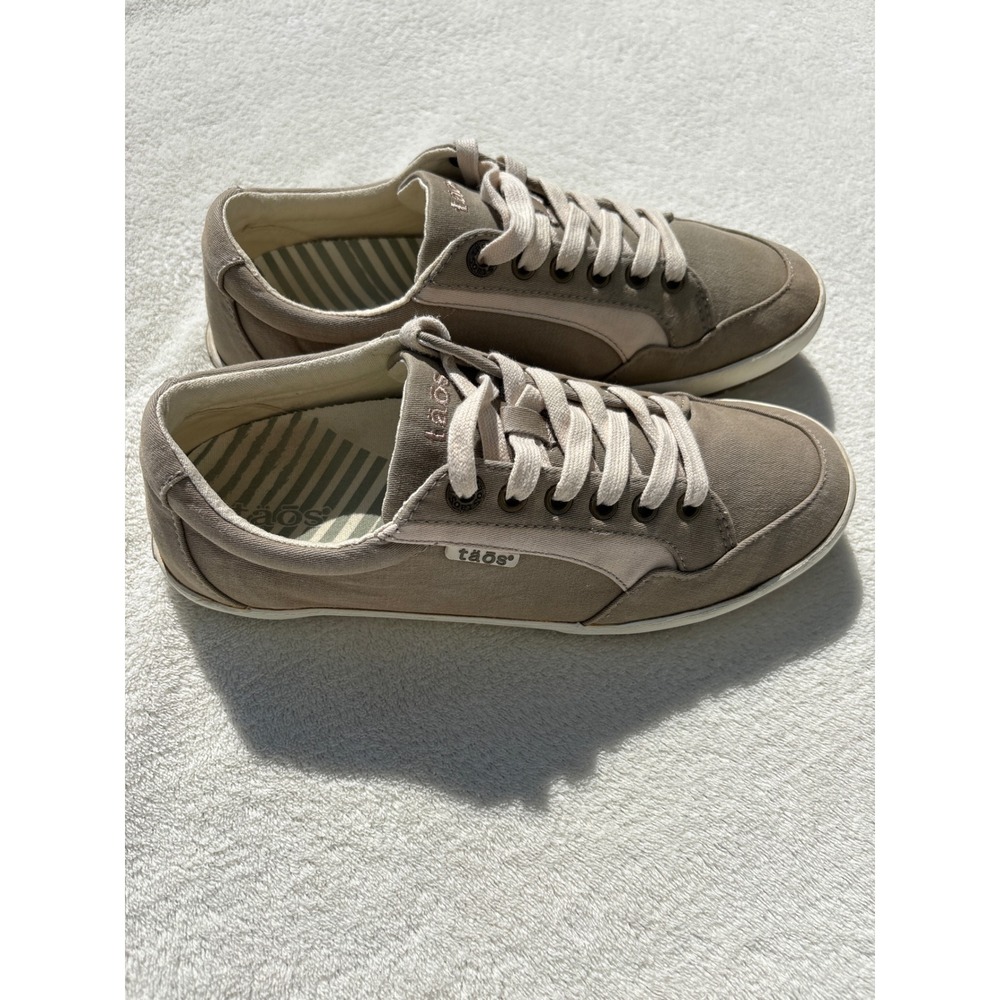TAOS women's shooting star sage in grey/beige size 8
